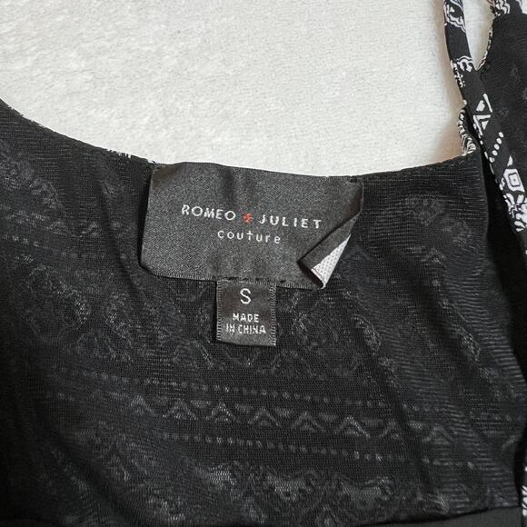 Romeo & Juliet Couture Sleeveless Boho Print Romper Size S Neutral Casual Summer - Picture 3 of 8